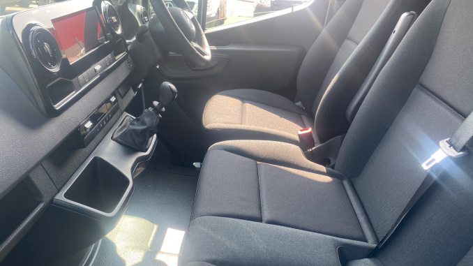 Mercedes-Benz Sprinter 315Cdi L2 Diesel Rwd 3.5t H2 Pro Van 9G-Tronic - Image 20